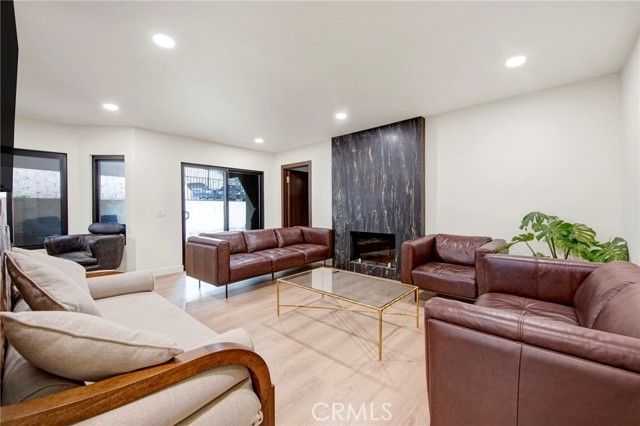 13043 Garris, Granada Hills (los Angeles), CA 91344