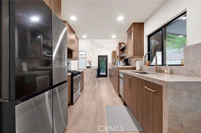 13043 Garris, Granada Hills (los Angeles), CA 91344