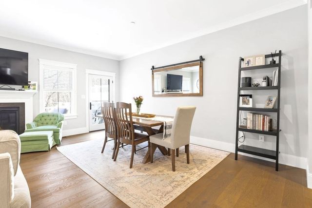 26 Southfield Ln 26, Sherborn, MA 01770