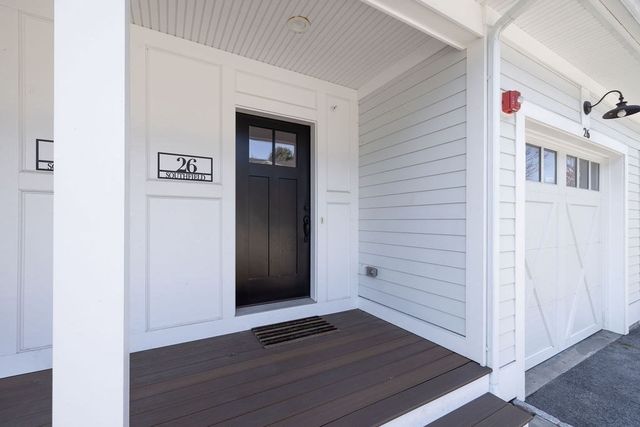 26 Southfield Ln 26, Sherborn, MA 01770