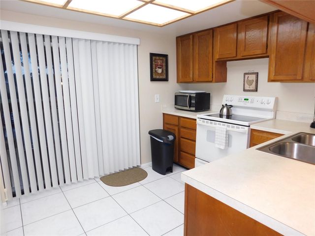 272 WOODLAKE WYNDE 272, Oldsmar, FL 34677