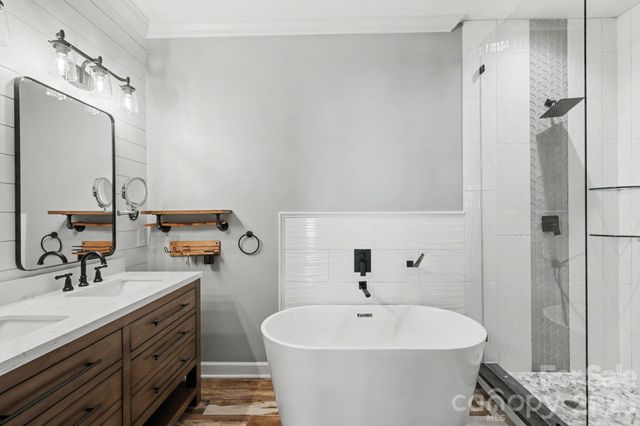 4759 Polo Gate Boulevard, Charlotte, NC 28216