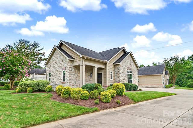 4759 Polo Gate Boulevard, Charlotte, NC 28216