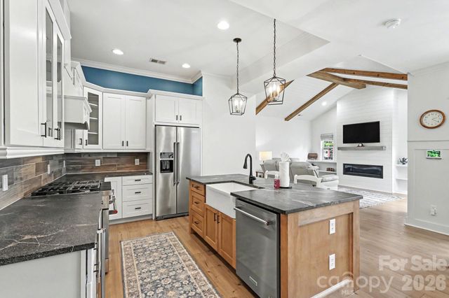 4759 Polo Gate Boulevard, Charlotte, NC 28216