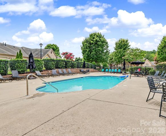 4759 Polo Gate Boulevard, Charlotte, NC 28216