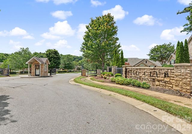 4759 Polo Gate Boulevard, Charlotte, NC 28216