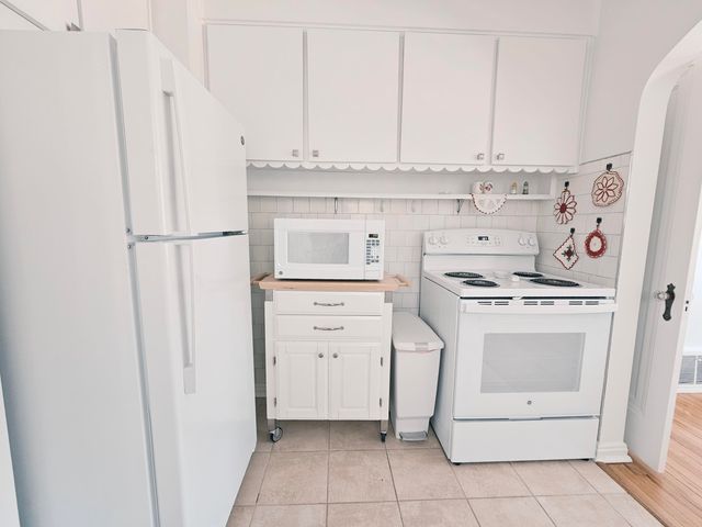 495 North Drive, Wyandotte, MI 48192