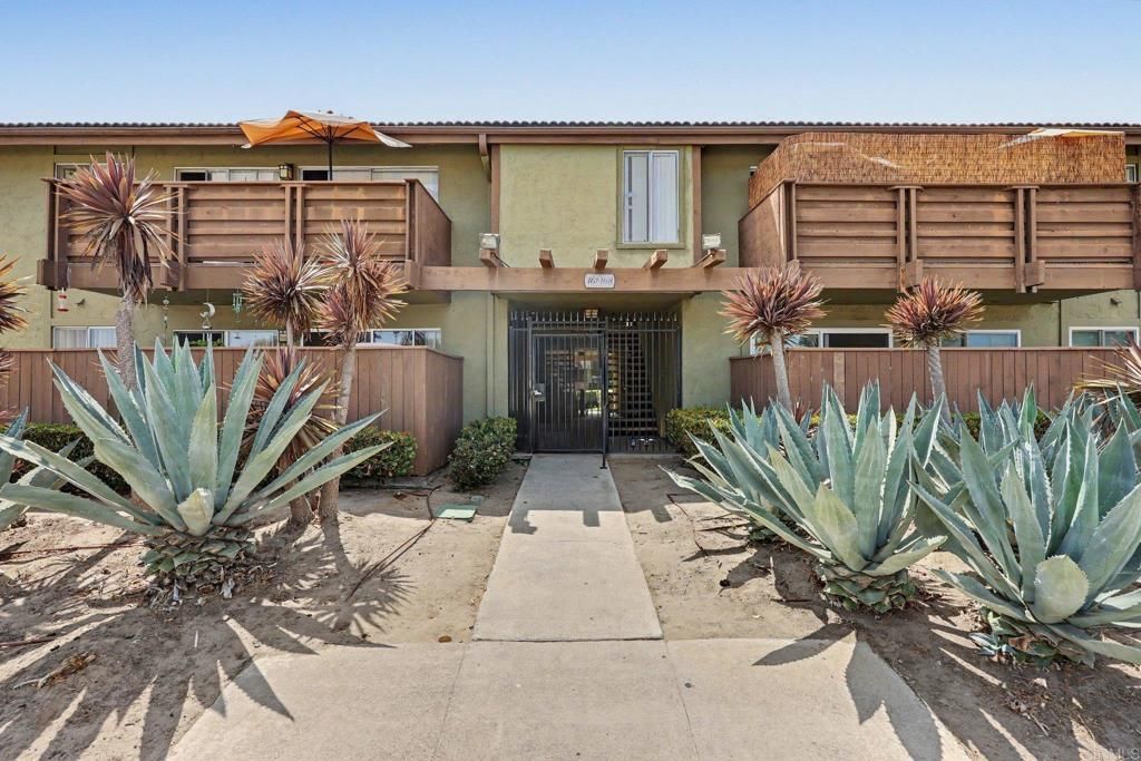 615 Fredricks Avenue 161, Oceanside, CA 92058 — photo 2