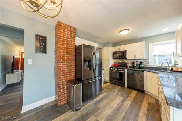 11533 Meadowbrook Drive, Parma Heights, OH 44130