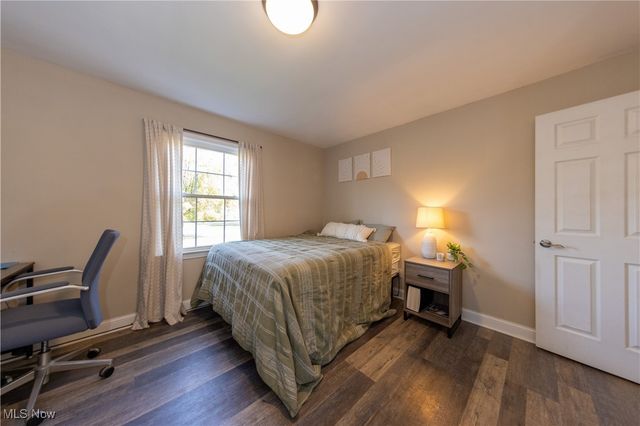 11533 Meadowbrook Drive, Parma Heights, OH 44130