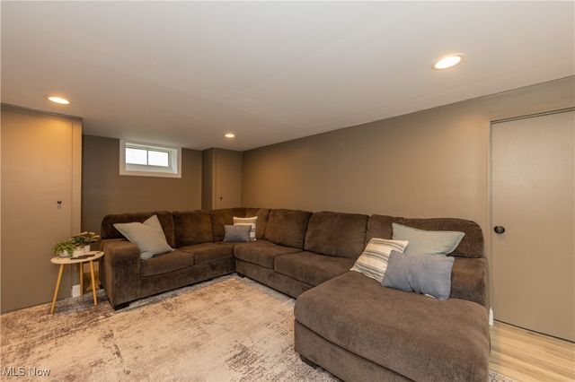 11533 Meadowbrook Drive, Parma Heights, OH 44130