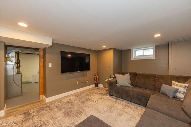 11533 Meadowbrook Drive, Parma Heights, OH 44130