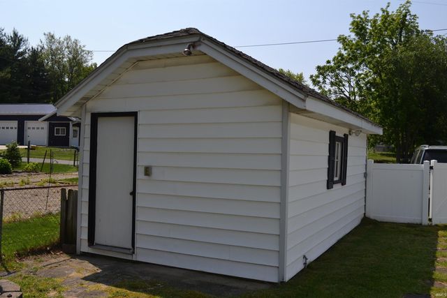4319 E Penrod Dr, Monticello, IN 47960