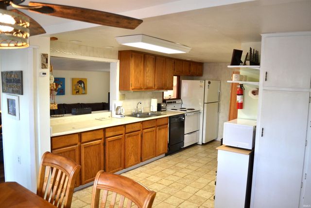 4319 E Penrod Dr, Monticello, IN 47960