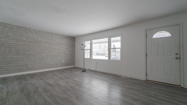 726 Fremont Road, Valparaiso, IN 46385