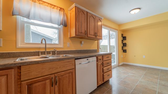 726 Fremont Road, Valparaiso, IN 46385