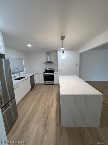 311 Park Avenue, Royal Oak, MI 48067