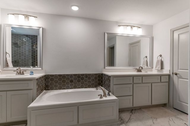 1900 Melinda Lane, Farmers Branch, TX 75234