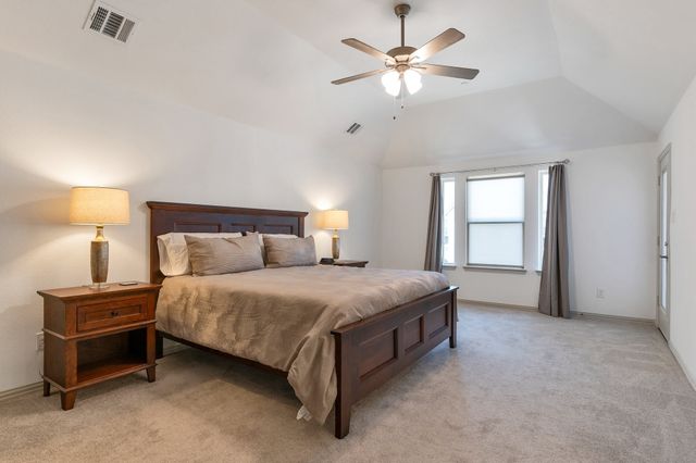 1900 Melinda Lane, Farmers Branch, TX 75234