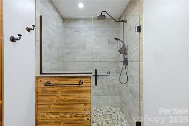 4639 Hickory Lincolnton Highway, Newton, NC 28658