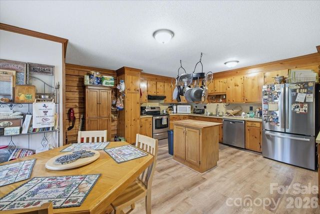 4639 Hickory Lincolnton Highway, Newton, NC 28658