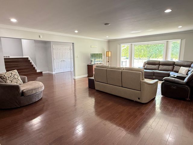 402 W Le Fevre Road, Sterling, IL 61081