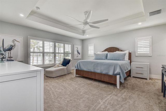 718 BAYSHORE DRIVE, Tarpon Springs, FL 34689