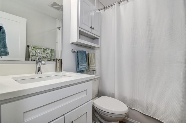 718 BAYSHORE DRIVE, Tarpon Springs, FL 34689