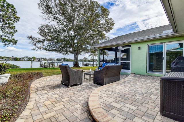 718 BAYSHORE DRIVE, Tarpon Springs, FL 34689