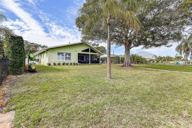 718 BAYSHORE DRIVE, Tarpon Springs, FL 34689