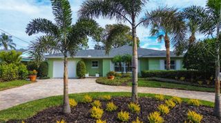 718 BAYSHORE DRIVE, Tarpon Springs, FL 34689