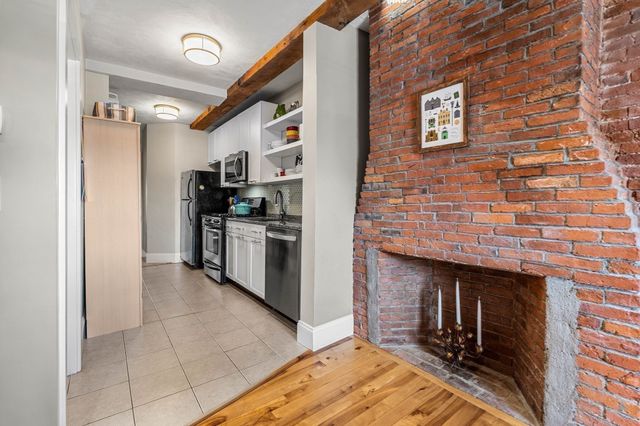 10 Union Street 3, Salem, MA 01970