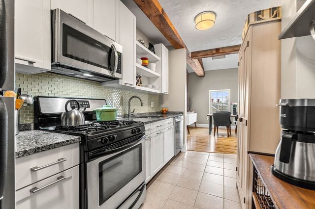 10 Union Street 3, Salem, MA 01970