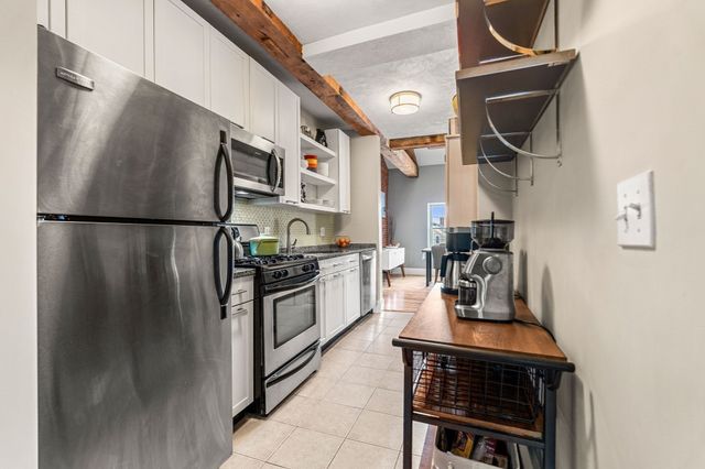 10 Union Street 3, Salem, MA 01970