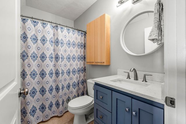 10 Union Street 3, Salem, MA 01970