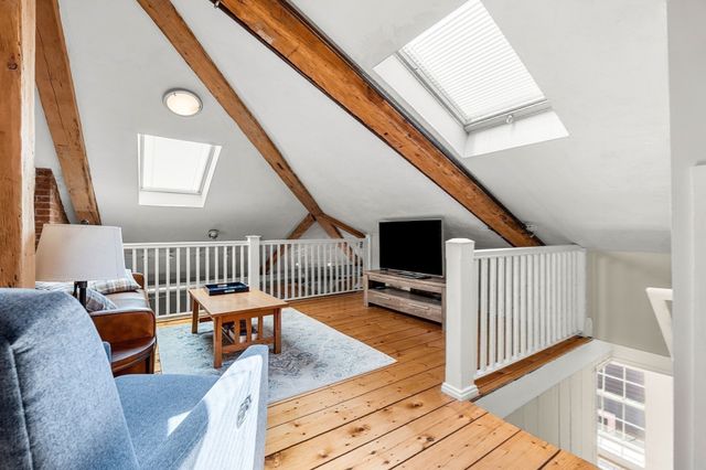 10 Union Street 3, Salem, MA 01970