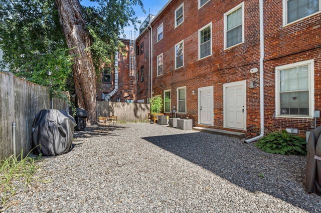10 Union Street 3, Salem, MA 01970