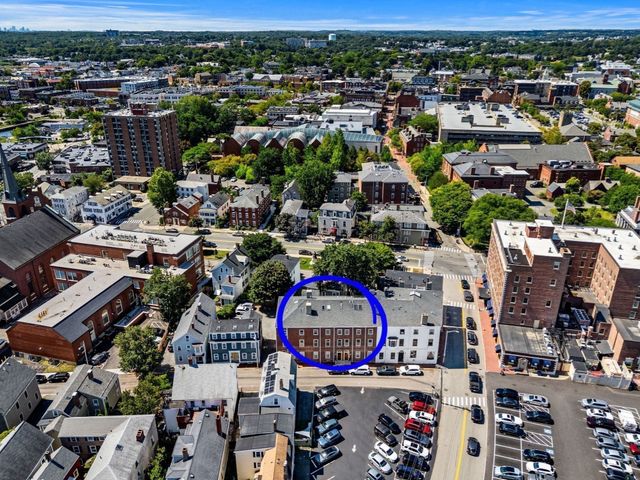 10 Union Street 3, Salem, MA 01970