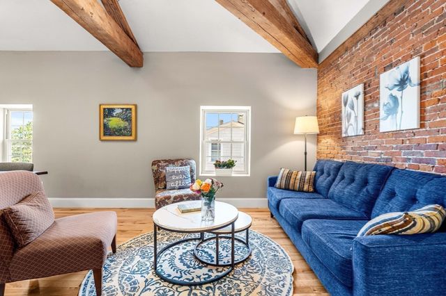 10 Union Street 3, Salem, MA 01970