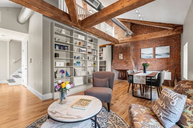 10 Union Street 3, Salem, MA 01970