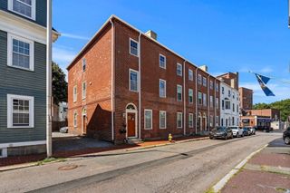 10 Union Street 3, Salem, MA 01970