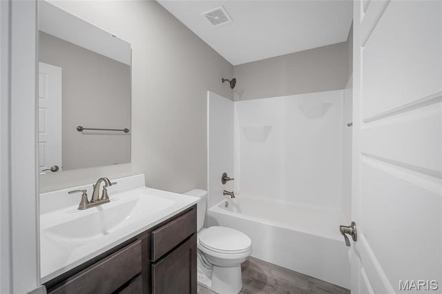 140 Wakefield Drive, Wright City, MO 63390