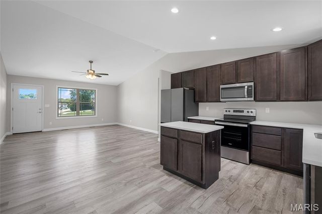 140 Wakefield Drive, Wright City, MO 63390