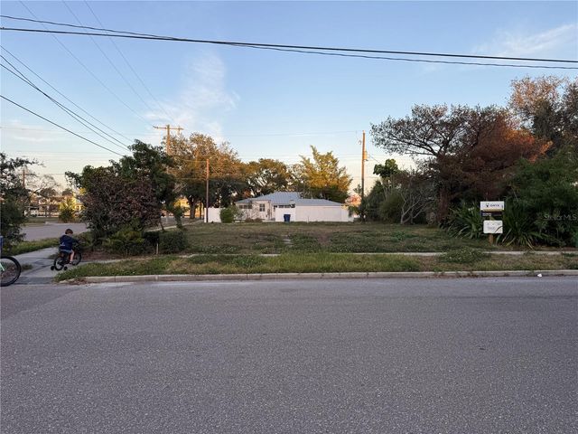 401 COLUMBIA DRIVE, Tampa, FL 33606