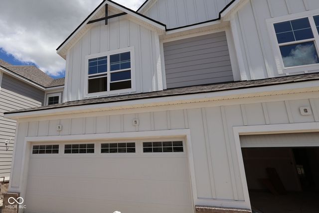 11244 Hobbsbrook Drive, Noblesville, IN 46060