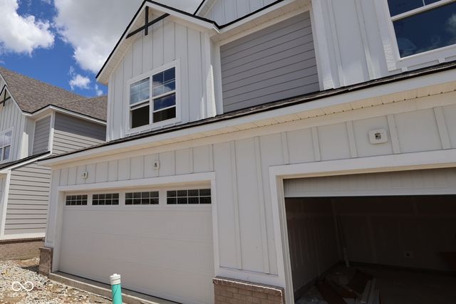 11244 Hobbsbrook Drive, Noblesville, IN 46060