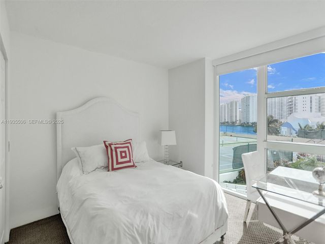 3370 Hidden Bay Drive 508, Aventura, FL 33180