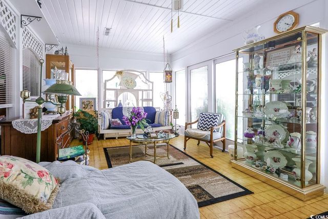 404 13th Ave. S, Myrtle Beach, SC 29577