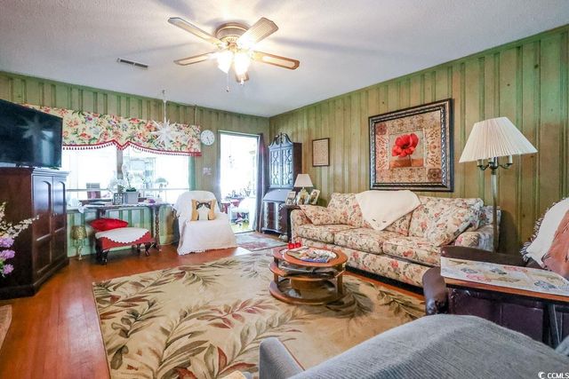 404 13th Ave. S, Myrtle Beach, SC 29577