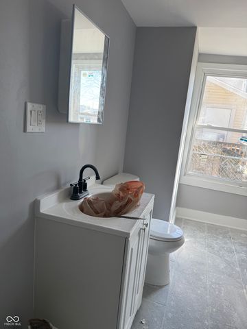 2518 Columbia Avenue, Indianapolis, IN 46205